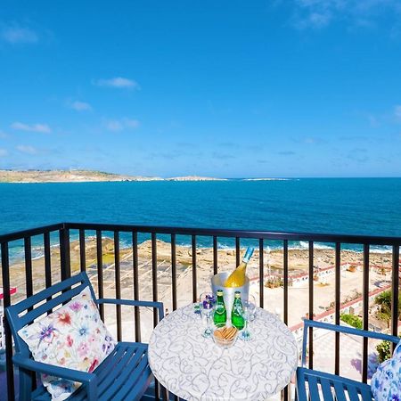 Islet Promenade Seafront Family Apartment With 2 Balconies By Getawaysmalta St. Paul's Bay Exterior photo